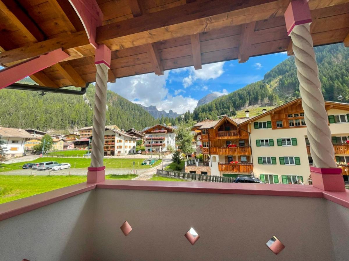 B&B Family Accommodation Canazei Bike Friendly Exterior foto